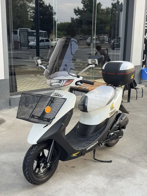 Honda dio 50cc holqti ideal 600$ 2 Honda dio 50cc holqti ideal 600$ 2