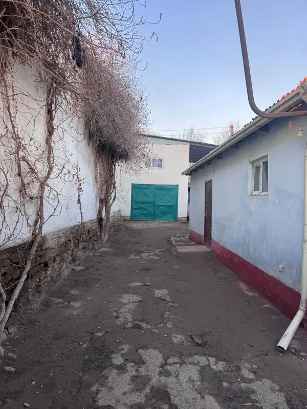 жай сатылады Жд вогзалдын бойында срочно