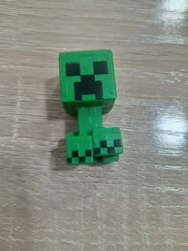 Kinder joy MINECRAFT от 35 000 продаю! — фото 1
