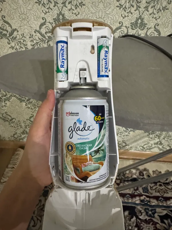 Освежитель воздуха Glade Automatic Spray 3