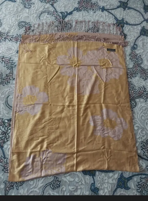 katta sharf roʻmol holati yangi