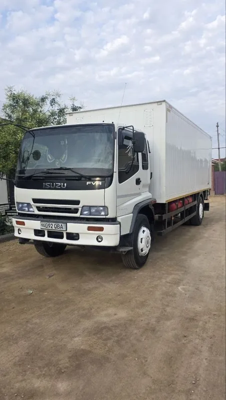Isuzu 2021 yil 10 tonnalik 2 Isuzu 2021 yil 10 tonnalik 2