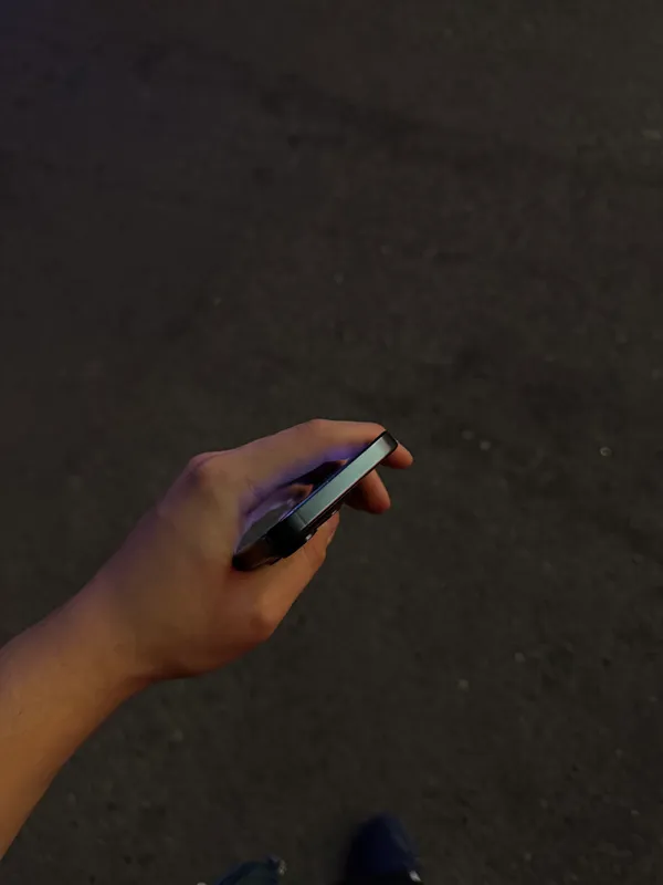 iPhone 15 Pro 256 ГБ, 89%, две SIM-карты 5