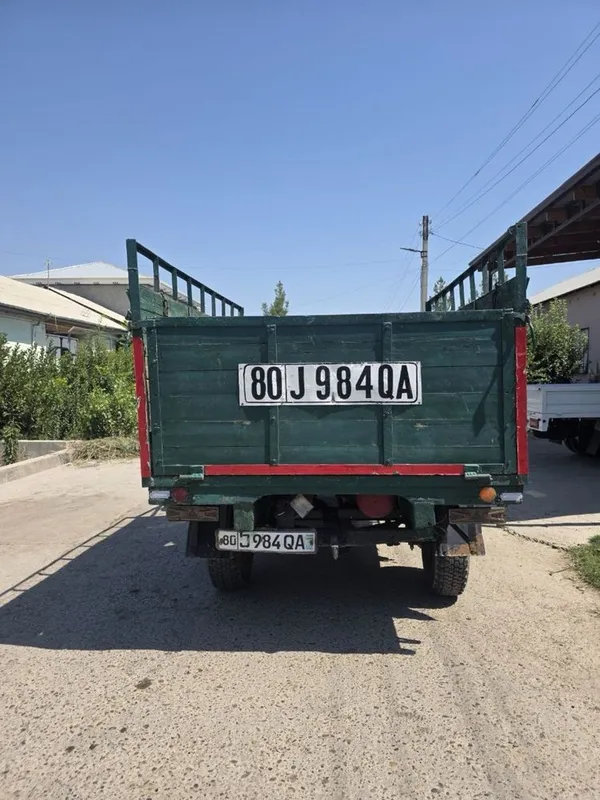 Uvazik narxi kelishiladi 2