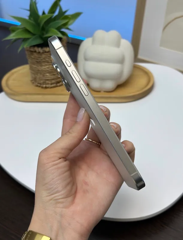 iPhone 15 ProMax 256Gb White Akk: 95% Kelwamiz — фото 2