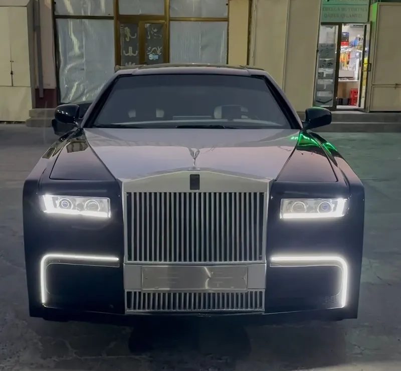 Rolls Royce sotiladi 23000