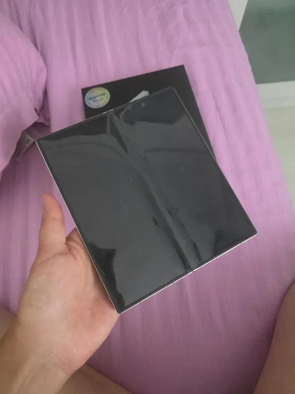 Samsung galaxy fold 6 4 Samsung galaxy fold 6 4
