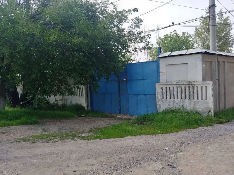 Продаётся территория в долг дороги.ТТЗ