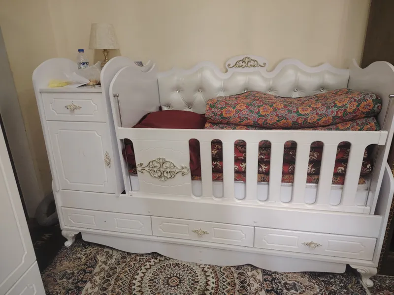 Продаётся кровать 2 Продаётся кровать 2