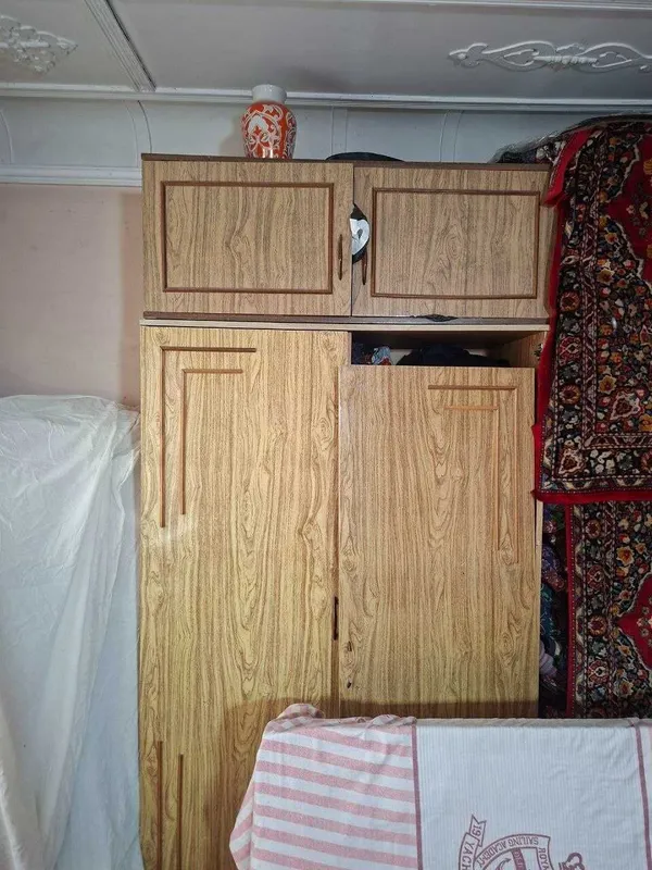 Продам срочно надёжный старый мебели! — фото 1 Продам срочно надёжный старый мебели! — фото 1