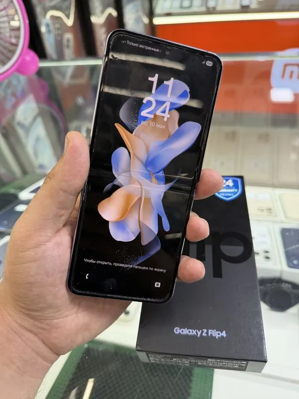 Z Flip 4 256 Aybi Ohirgacha yopilmidi 2 Z Flip 4 256 Aybi Ohirgacha yopilmidi 2