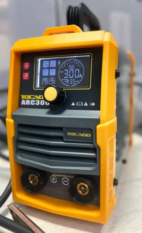 Сварочный аппарат TOCADO ARC 300 - 220V Сварочный аппарат TOCADO ARC 300 - 220V