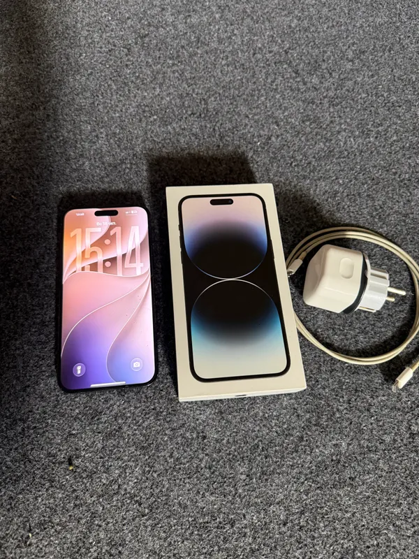 iPhone 14 Pro Max с оригинальным зарядным устройством 2