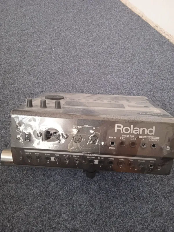 Roland 12 modul почти янги — фото 1