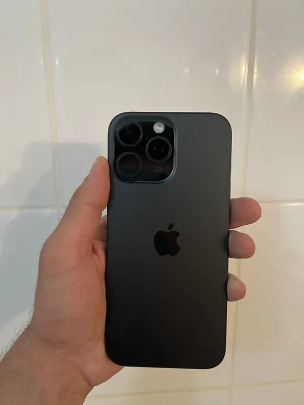 iPhone 16 Pro max 1 iPhone 16 Pro max 1