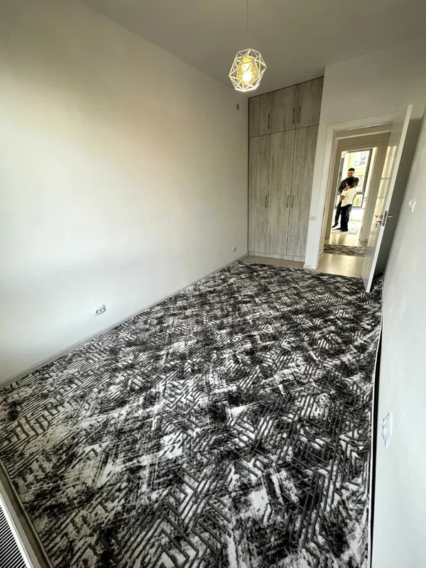 Maklersiz Chilonzor Novza metro yonida 2xonali ij.