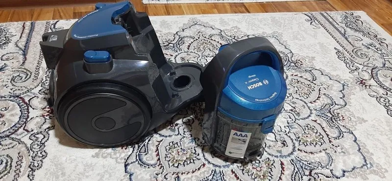 Пылесос Bosch Cleanń Allergy ( без мешка ) 5 Пылесос Bosch Cleanń Allergy ( без мешка ) 5