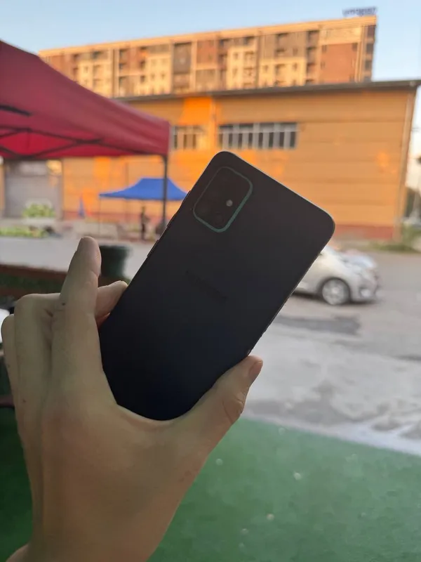 Samsung galaxy a51 1