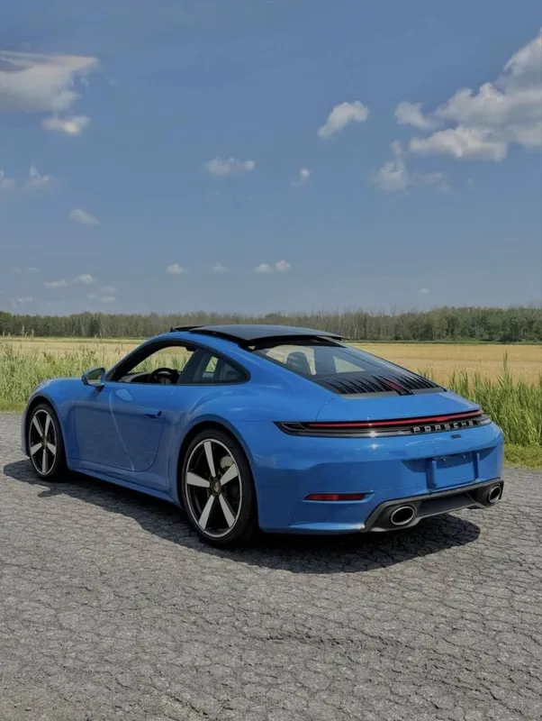 Porsche 911 Carrera 2026 4