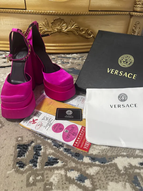 Versace 37 razmer kiyilmagan narxi 250 ming — фото 1