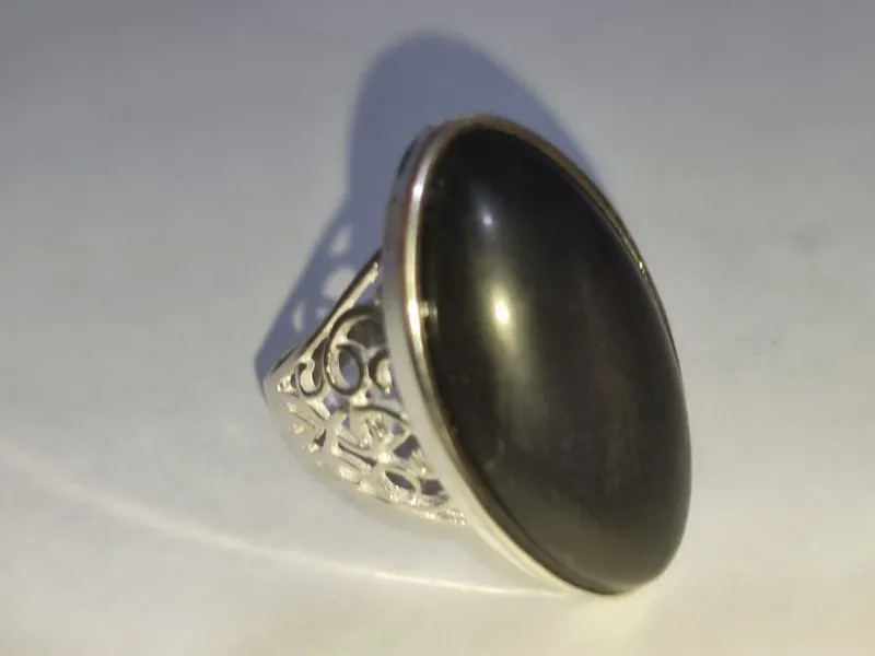 Серебряное кольцо с камнем ГАГАТ