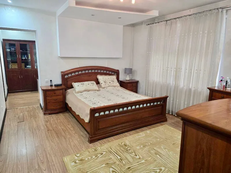 Продаётся 7-комнатная квартира, 169 м², 2/5, Яшнабадский район 4