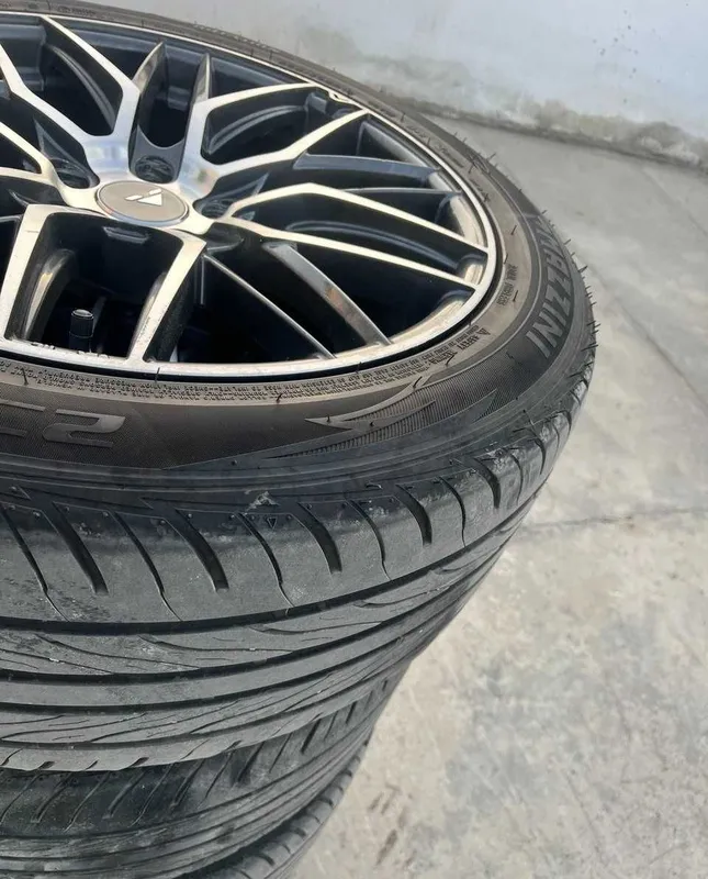 Balon va diska Mazzini 235/50 R18 3