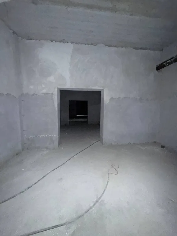 Продаётся 465м² полуподвал 4м потолок ,Рудаки 3