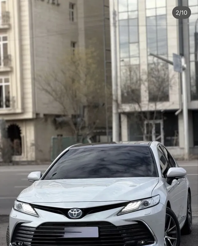 Toyota Camry Hybrid Limited 9 Toyota Camry Hybrid Limited 9