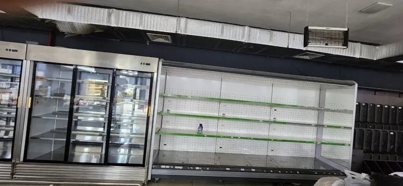 Super market uchun kerakli uskunalar arzon narxlarda sotiladi. 4