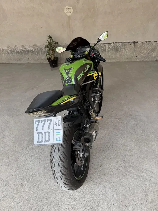 Kawasaki ZX-6R 2018 4