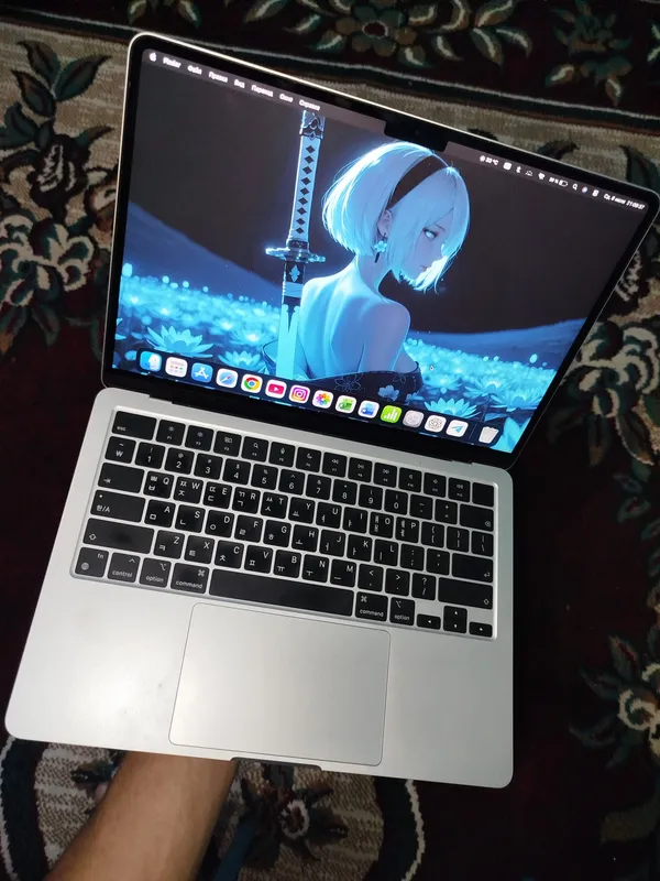 MacBook Air M2 100% ёмкость 256 Gb 13.6 дисплей 1