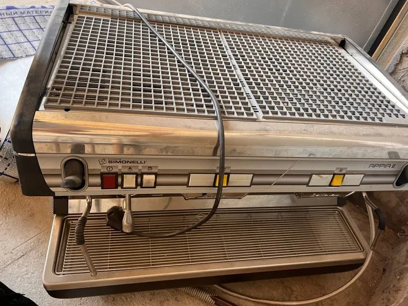 Nuova Simonelli kofevarka продам срочно 2