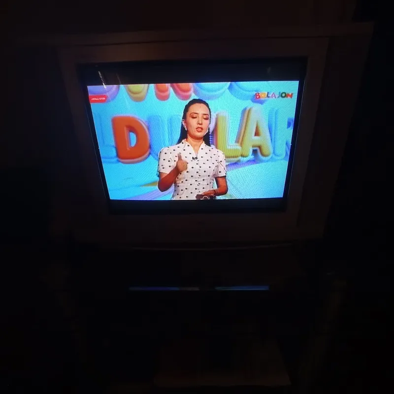 Televizor orqasi bori eski yaxwi ko'rsatvodi Original LG FLATRON 51duy 1 Televizor orqasi bori eski yaxwi ko'rsatvodi Original LG FLATRON 51duy 1