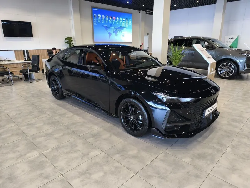 Changan UNI V спорт 3 Changan UNI V спорт 3