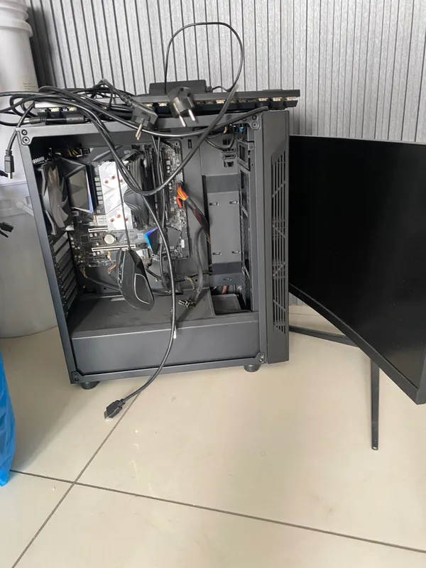 MSI brendidan zborka kompyuter