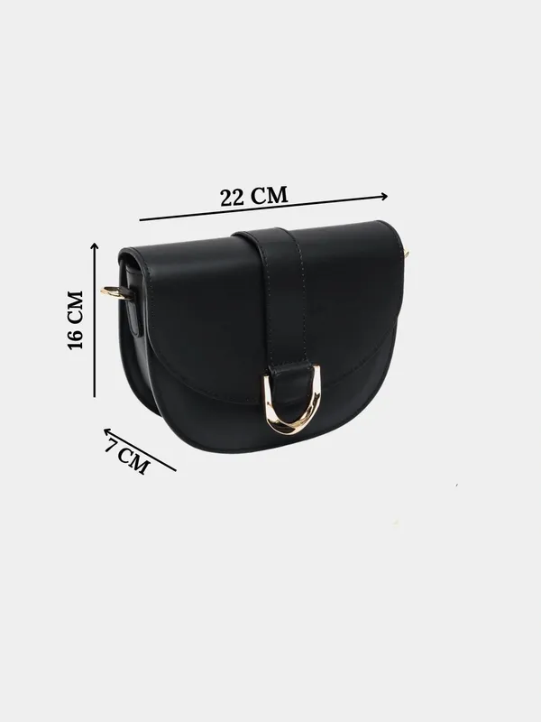 Сумка от бренда Charles & Keith — фото 3
