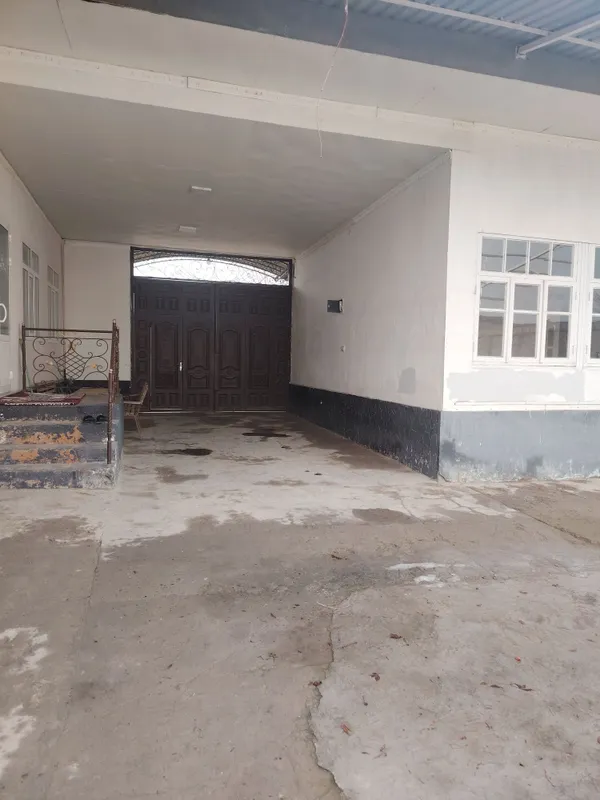 Uy sotiladi 11sotih Toshkent viloyati Chinoz tumani — фото 1