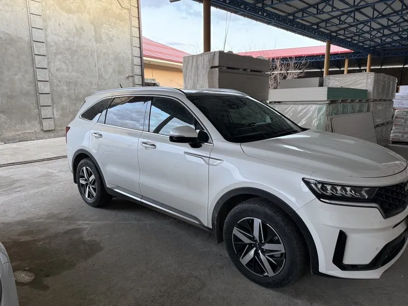Moshena sotiladi 7 kishilek kia Sorento — фото 5