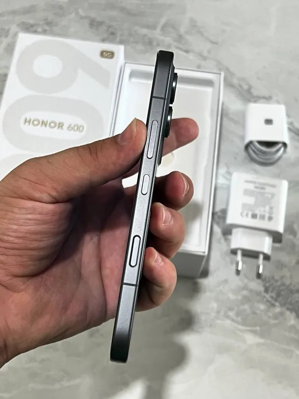 HONOR 600 5G 2