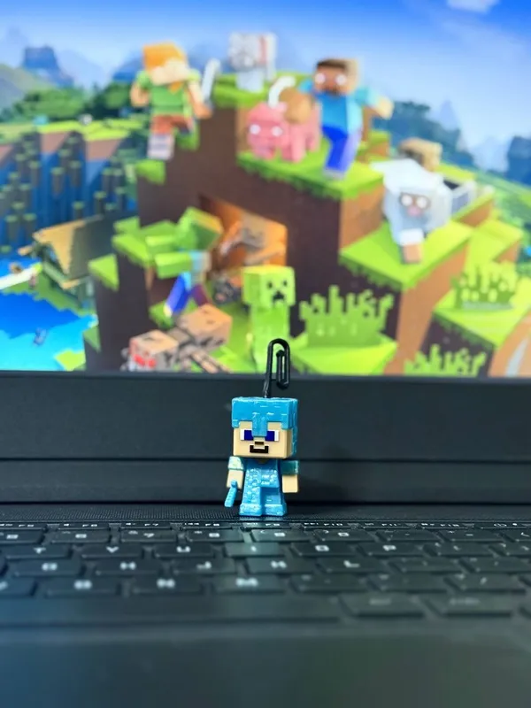 Продаётся новый игрушка из майнкарфта