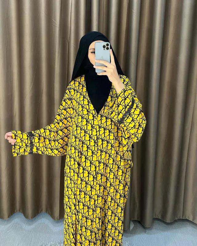 Harir materialidan  qulay, keng abaya (+belbogʻ)
