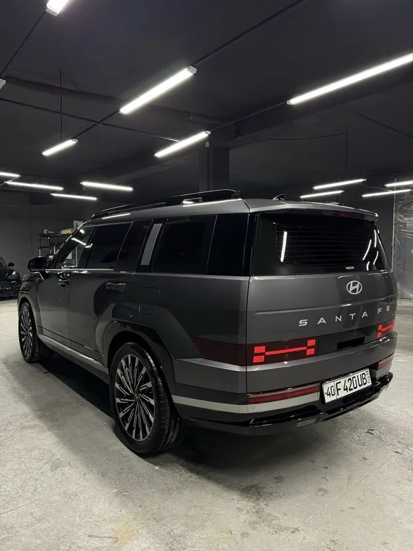 Hyundai Santa Fe Hybrid — фото 2