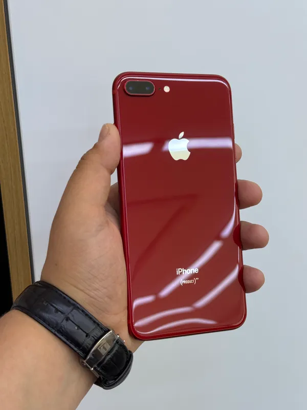 Iphone 8+ sotiladi
