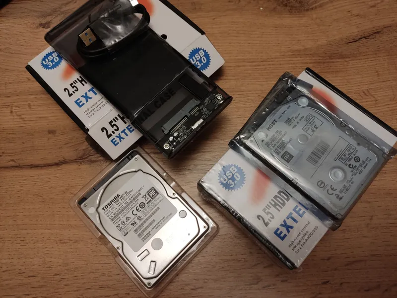 Внешние HDD и SSD диски 3 Внешние HDD и SSD диски 3