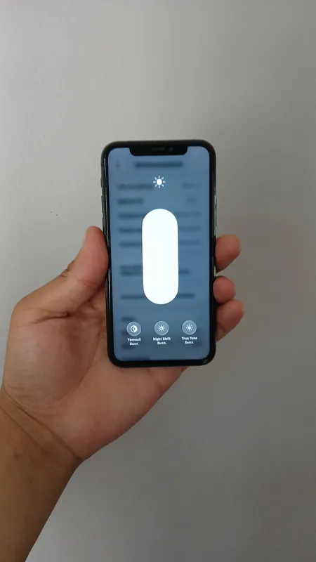 iphone 11pro sotilad narx 2mln 2