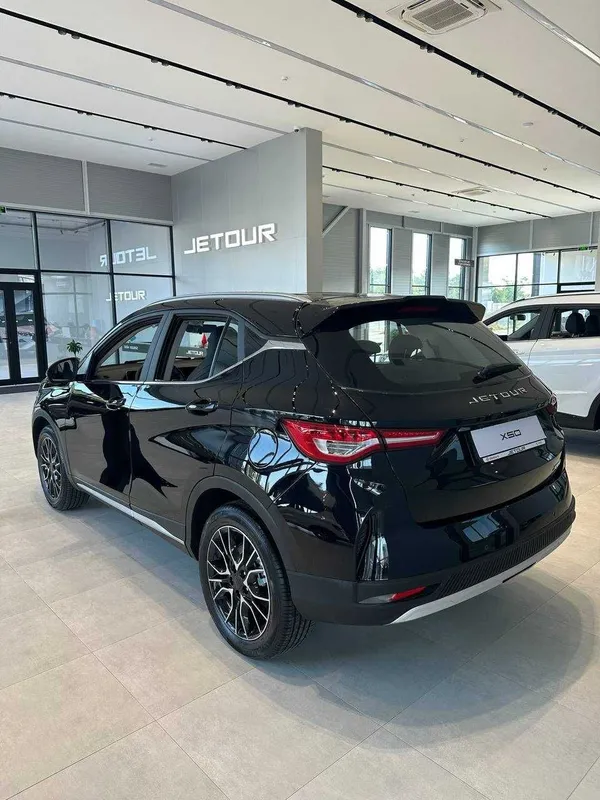 JETOUR X50 PREMIUM 1.5Turbo Avtokredit — фото 1