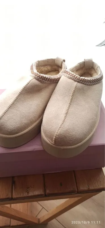 Женские тапочки — фото 1