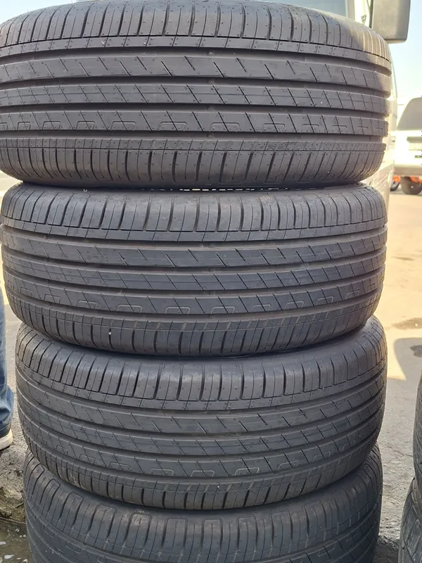 Balon Goodyear R17 komplekt. Razmer 215×55×17 — фото 1