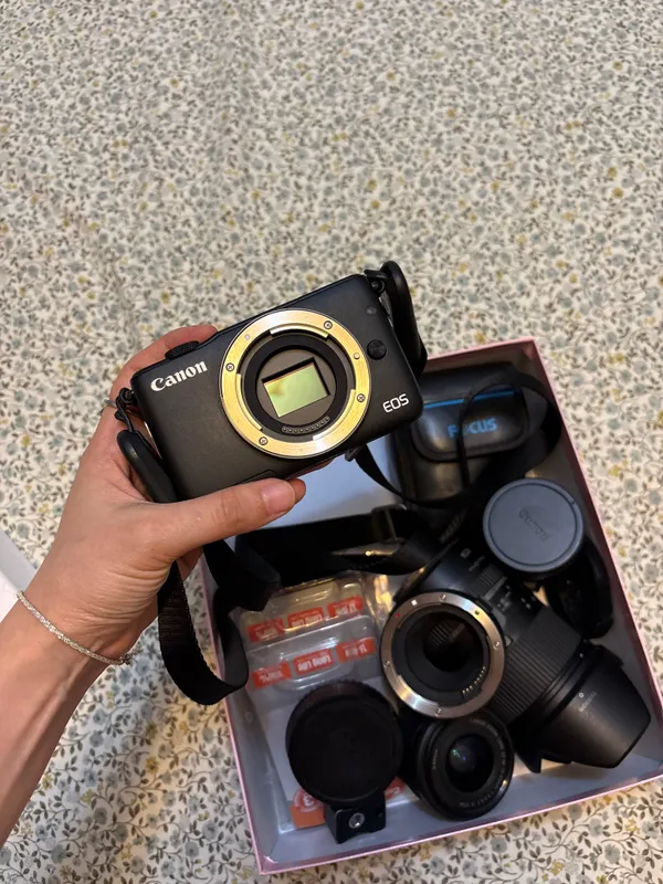 Canon EOS M10 komplekt